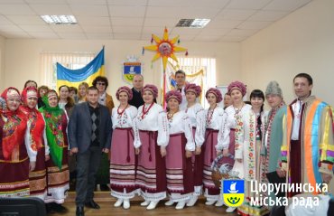 Колядники продовжують вітати цюрупинчан із Різдвом Христовим