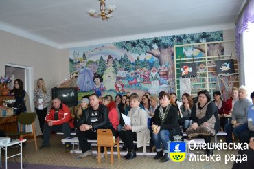 В рамках реалізації проекту «Проблема роздільного збору твердих побутових відходів – починаємо з маленького!»  були проведені презентації проекту батькам дітей дошкільних навчальних закладів