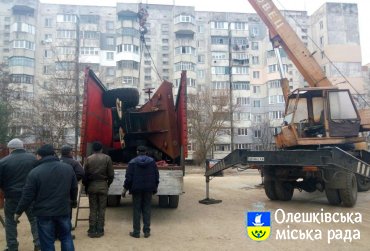 Олешківськи комунальники отримали нову техніку