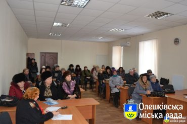 В Олешках громада готова допомогати владі наводити порядок