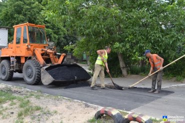 Завтра в Олешках розпочинаються поточні ремонти доріг