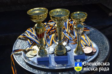 В Олешках відбулись змагання з греблі на байдарках та каное