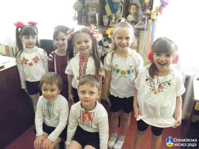 День вишиванки серед маленьких олешківчан