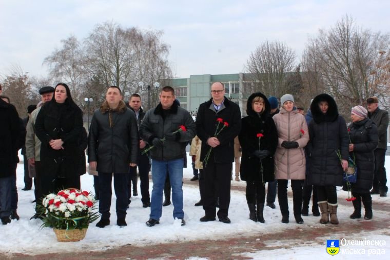 Вшанування пам'яті 100-річчя бою під Крутами в Олешках