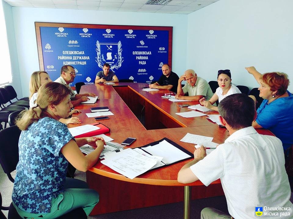 Засідання районної евакуаційної комісії в Олешках