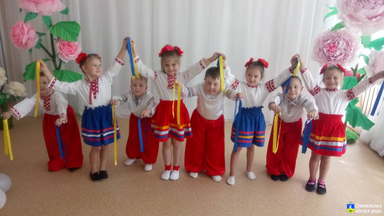 У дошкільному навчальному закладі № 3 « Сонечко» відбулися заходи  присвячені Дню Конституції