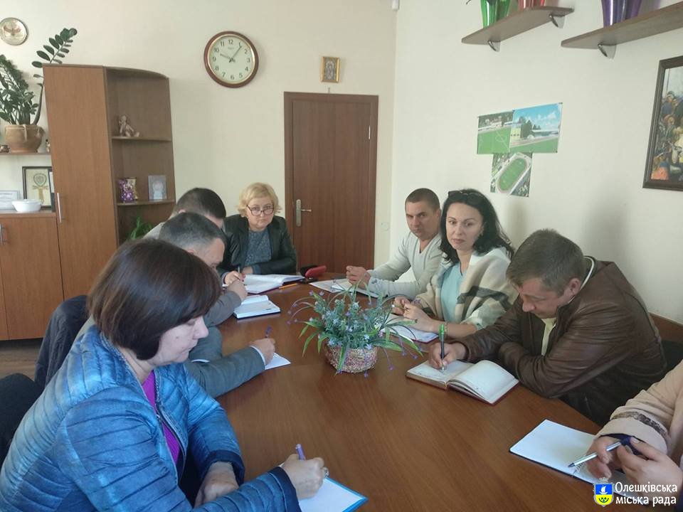 Нарада по підготовці до опалювального сезону в Олешках