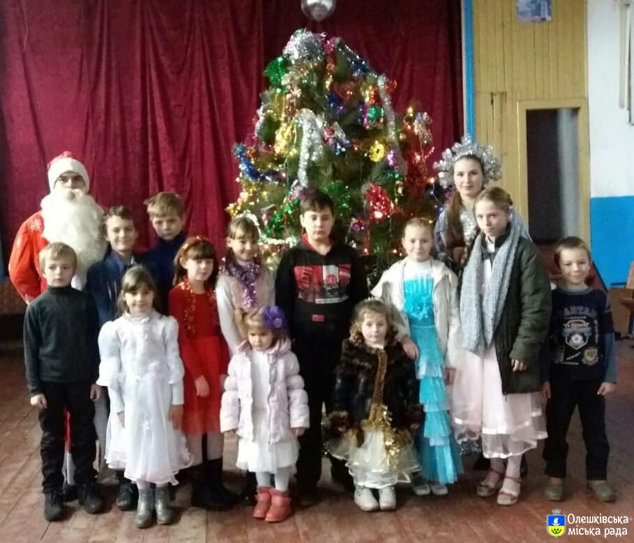 Новорічний ранок для малечі у Сагах