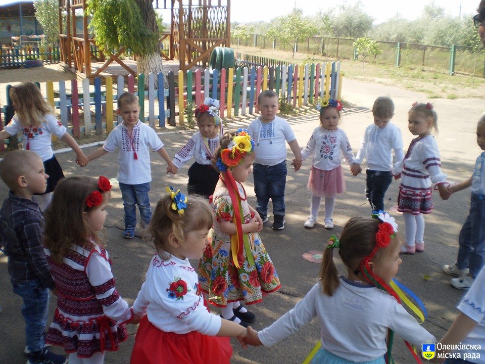 Олешківці відсвяткували День Вишиванки!