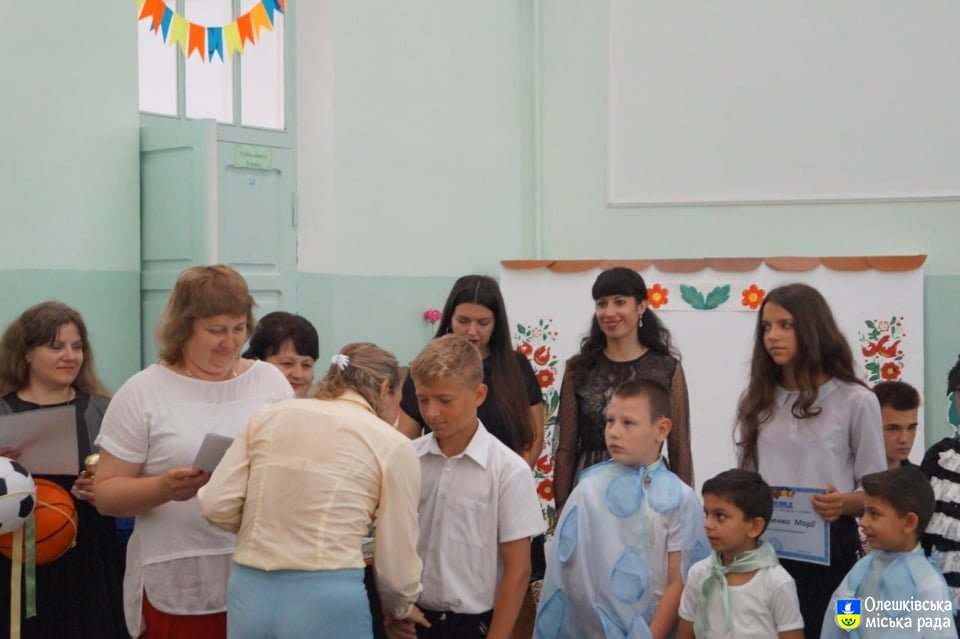 Заступник Олешківського міського голови привітала дітей Олешківської спеціальної ЗОШ І-ІІІ ступенів з закінченням навчального року