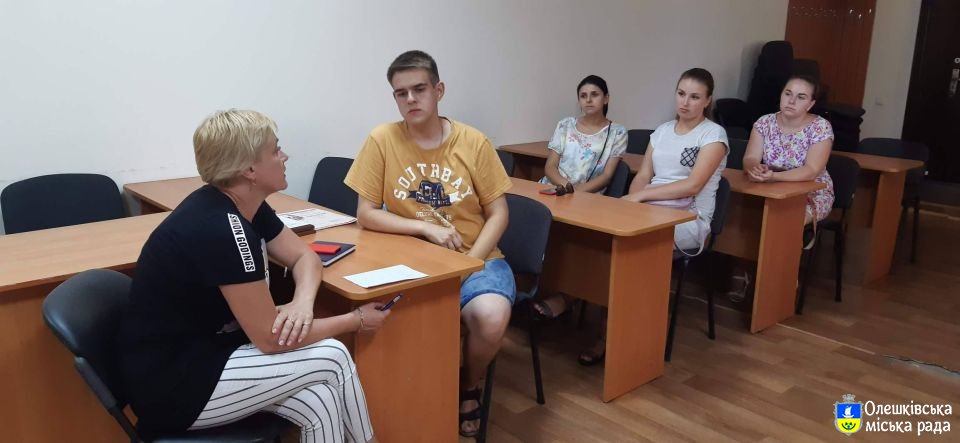 Засідання оргкомітету з підготовки до ІІІ відкритого вокального фестивалю-конкурсу народної творчості "Співоча птаха 2019"