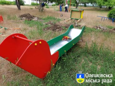 Друге життя ігрового майданчика в Олешках