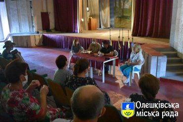 Міський голова Дмитро Воронов провів чергову нараду в с.Раденськ щодо формування проекту бюджету Олешківської ОТГ на 2021 рік