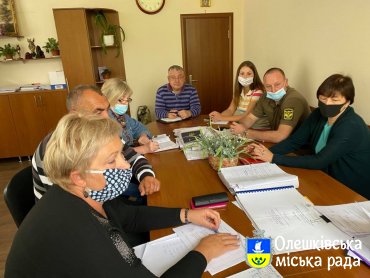 В Олешках триває підготовка до виборів
