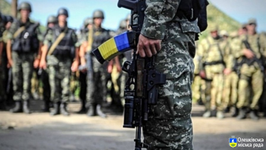 Як стати на облік у військкоматі? Чи можна пройти альтернативну (невійськову) службу? Де дізнатися більше інформації про умови та строк надання цих послуг?