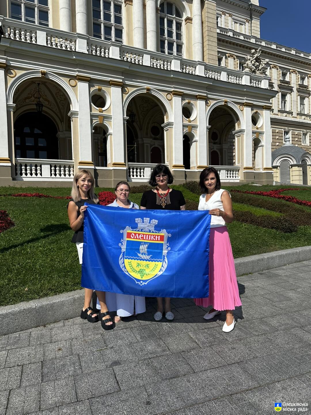 Олешківська громада долучилася до флешмобу постраждалих міст в Одесі